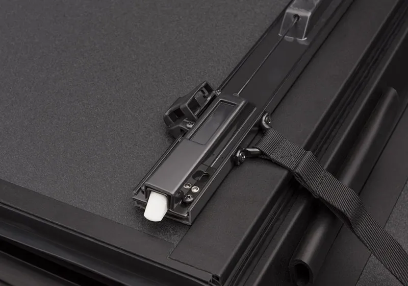 BAK Industries BAKFlip MX4 04-13 GM P/U 5ft 8" Bed Tonneau