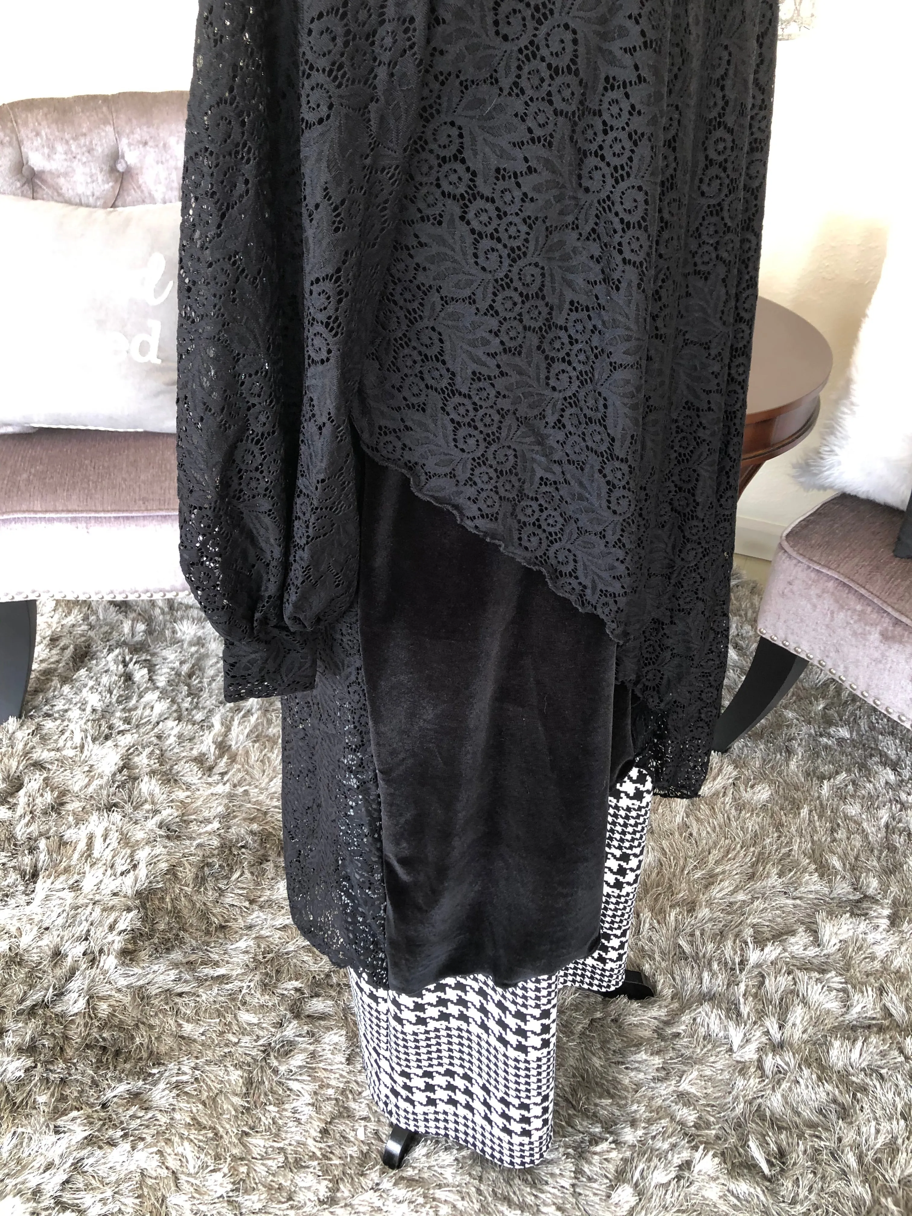 Bella Black Velvet And Lace Tunic (PL)