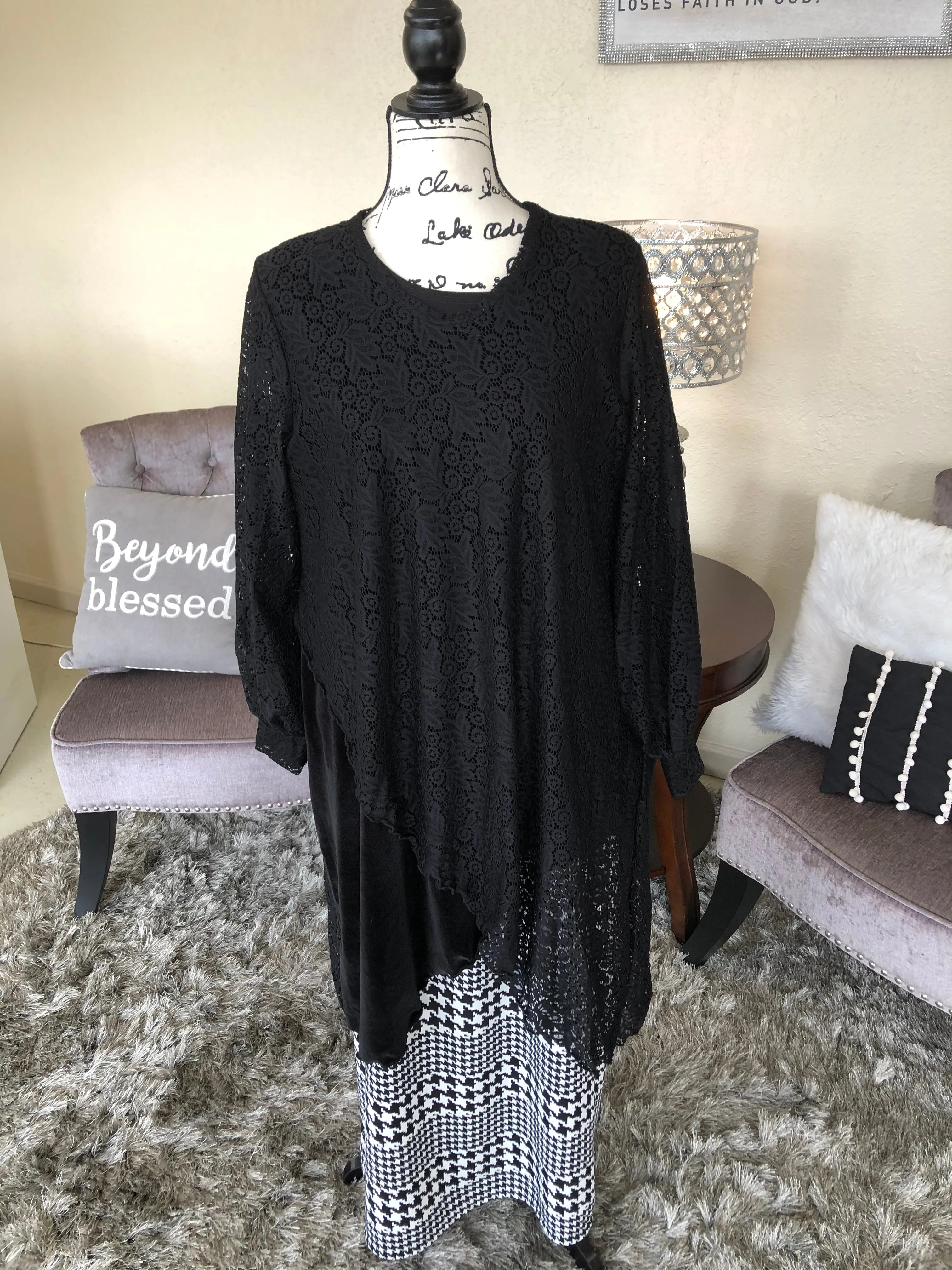 Bella Black Velvet And Lace Tunic (PL)