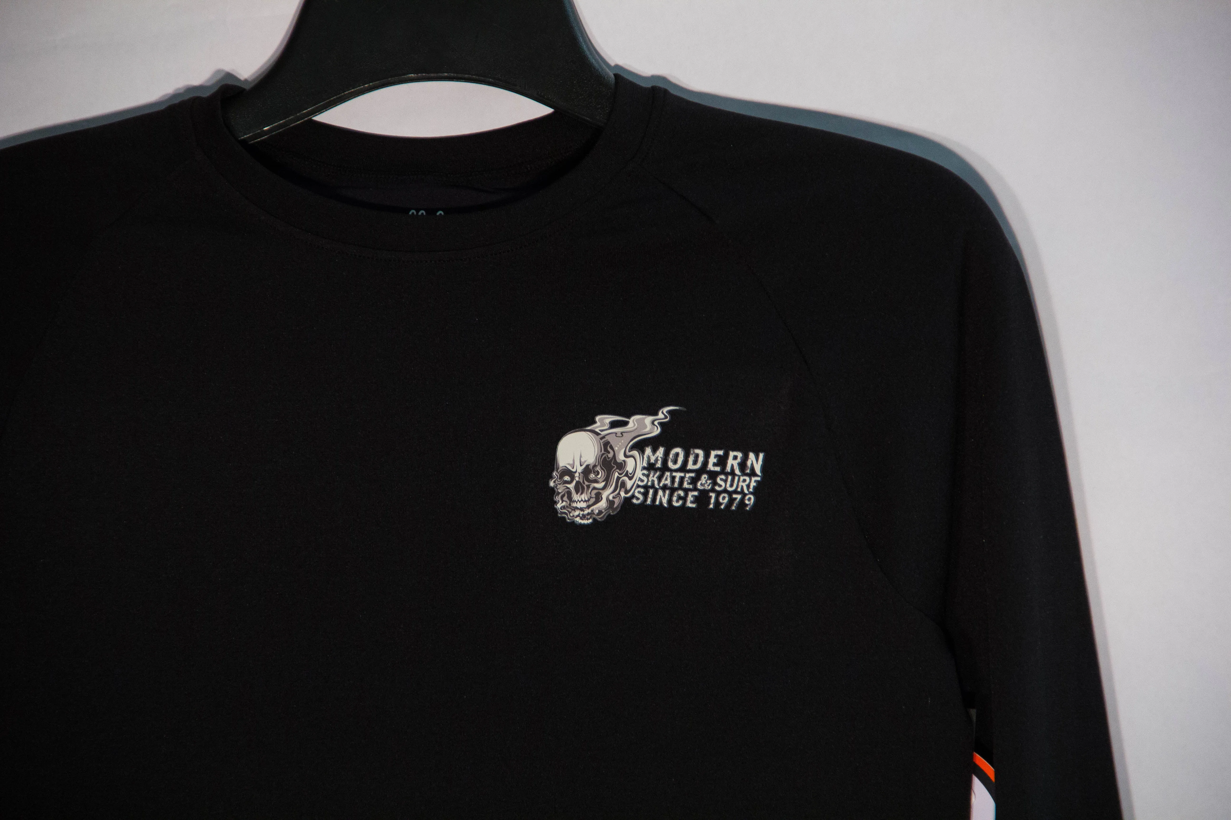 Modern "tech t" long sleeve black