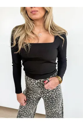 Sonya Top