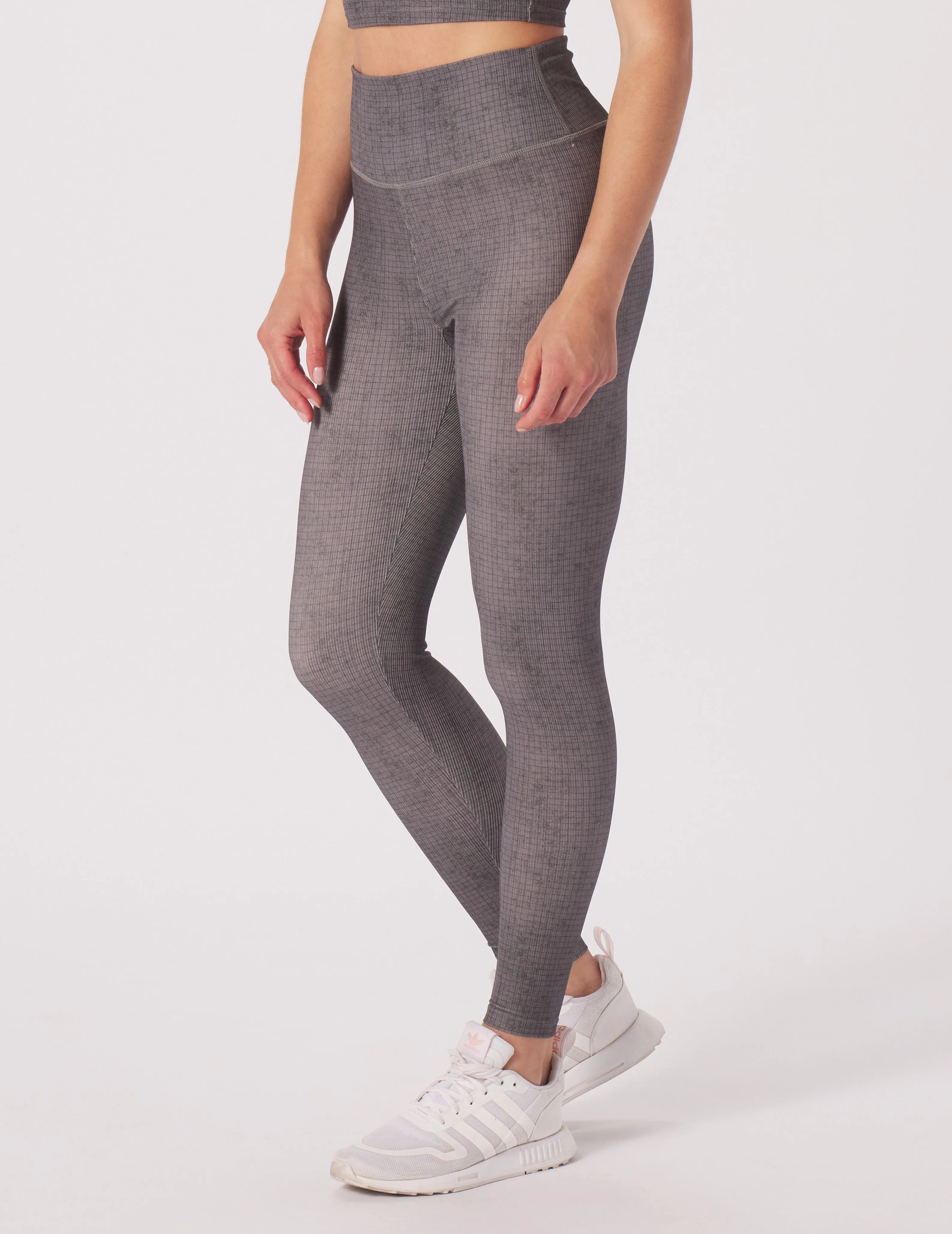 Sultry Legging: Carbon Window Pane