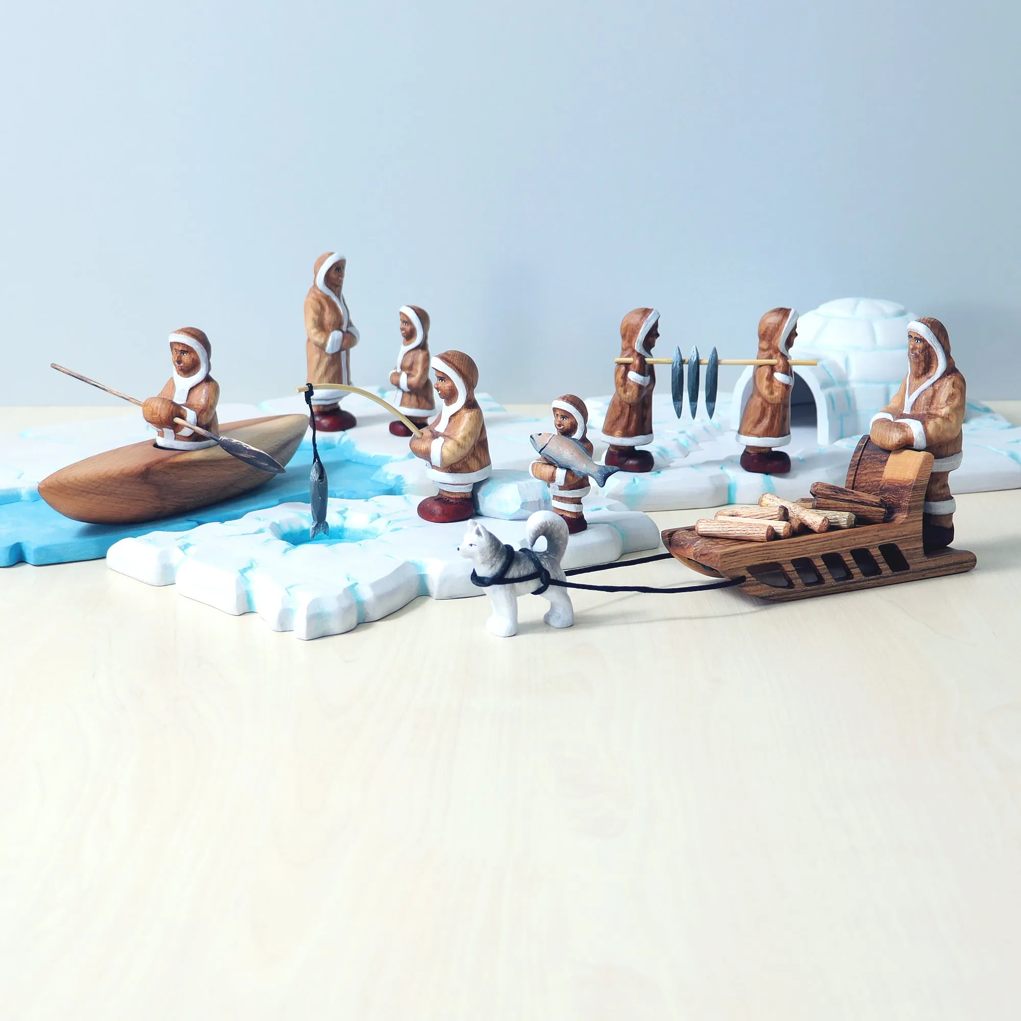 Wooden Eskimo Mum