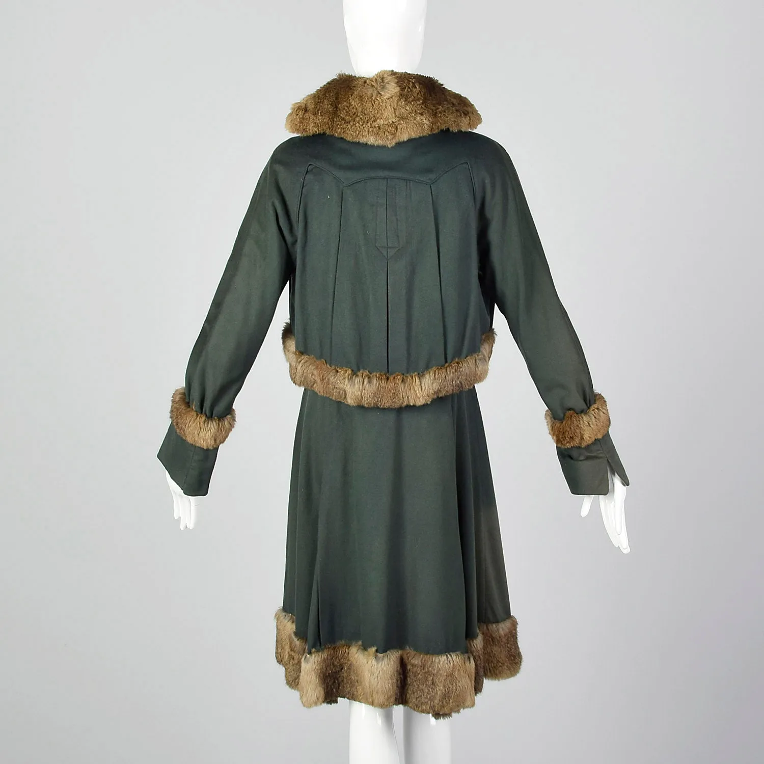 XS 1910s Green Wool Coat with Rabbit Fur Trim